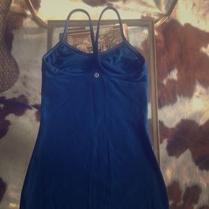 Lululemon tank with built in bra